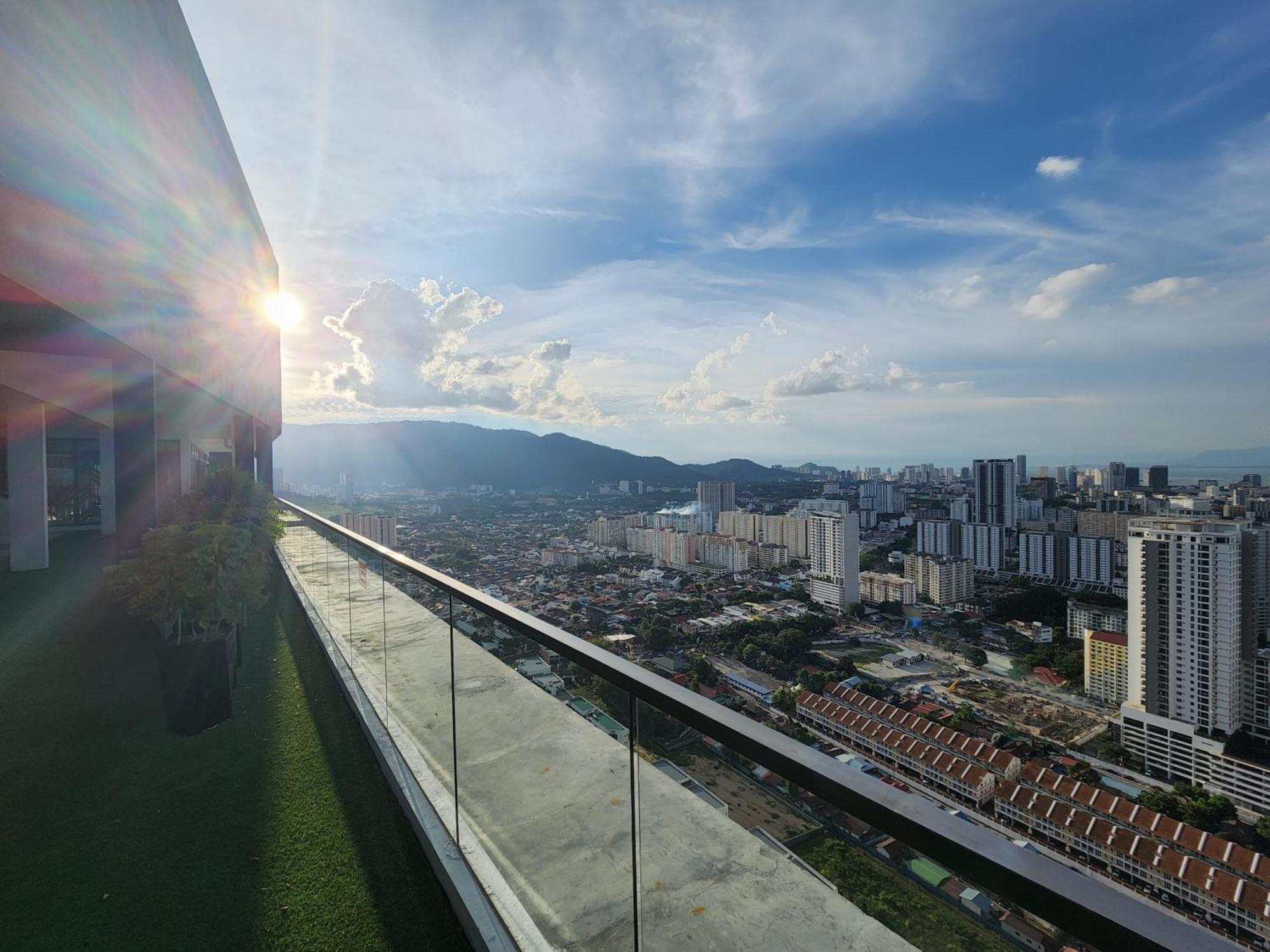 Urban Suites - Penang Jelutong Exterior photo