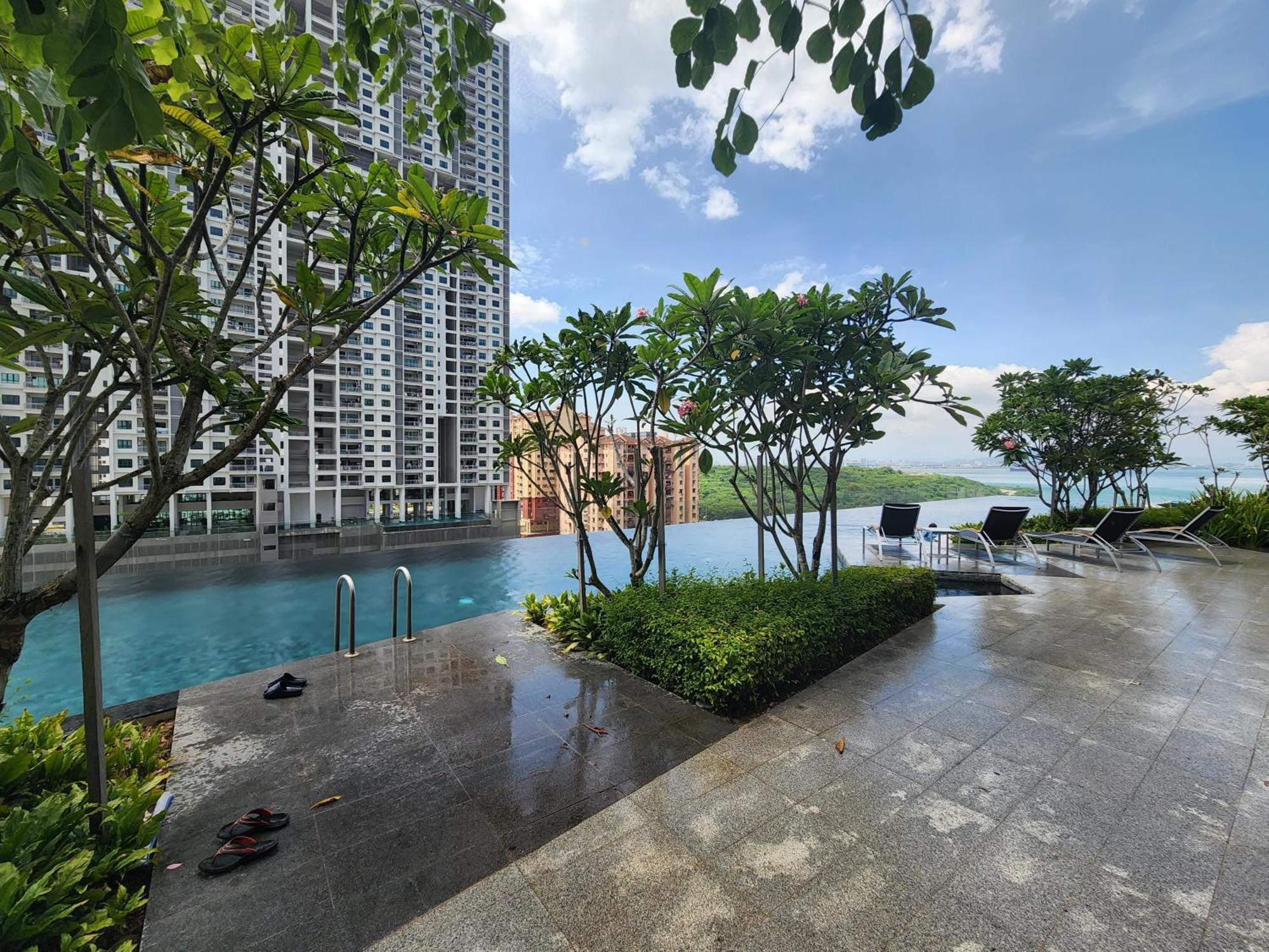 Urban Suites - Penang Jelutong Exterior photo