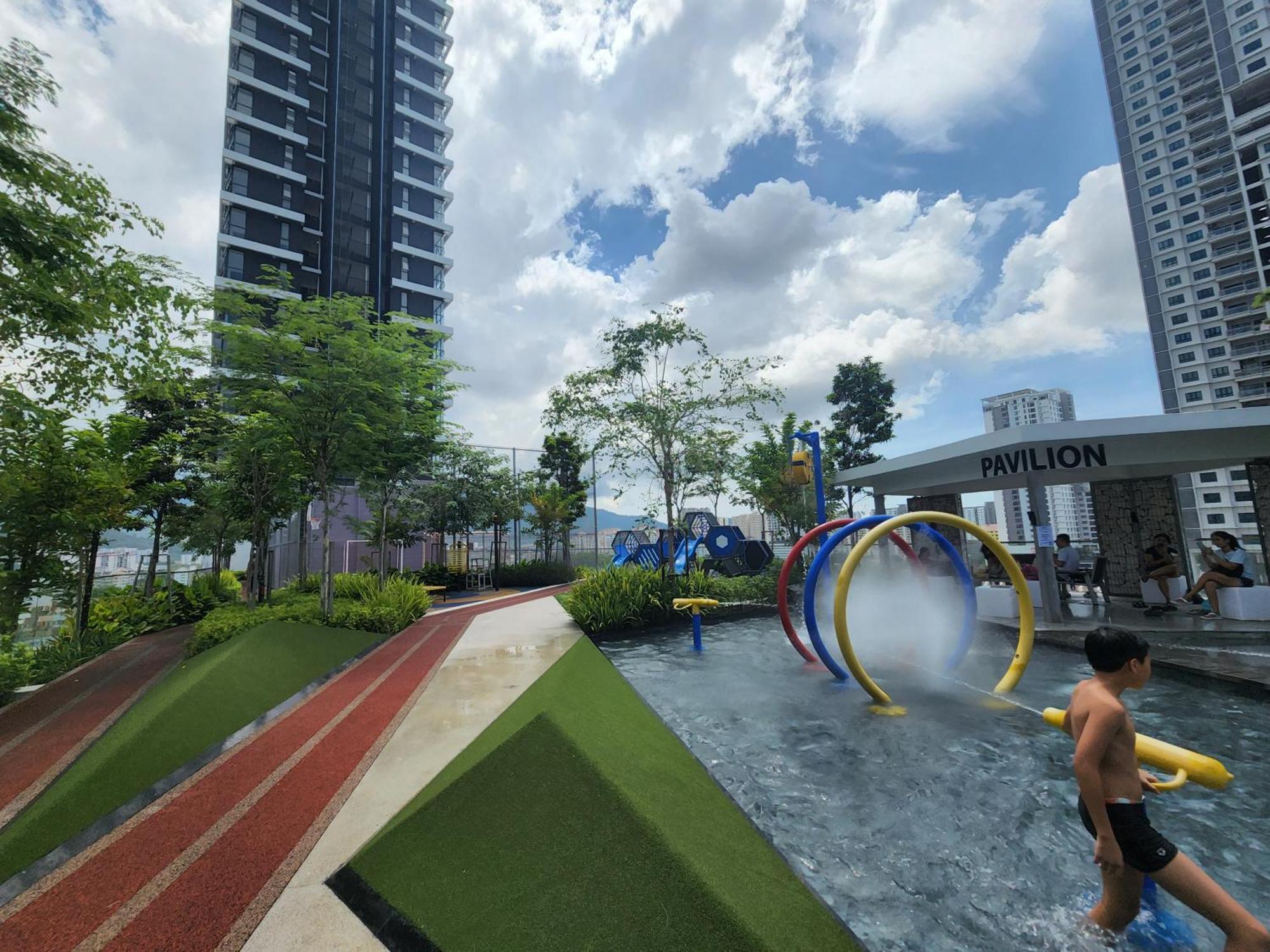 Urban Suites - Penang Jelutong Exterior photo